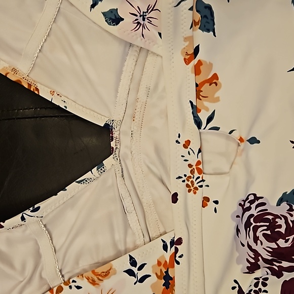 NWT Cupshe swimsuit - Picture 5 of 9